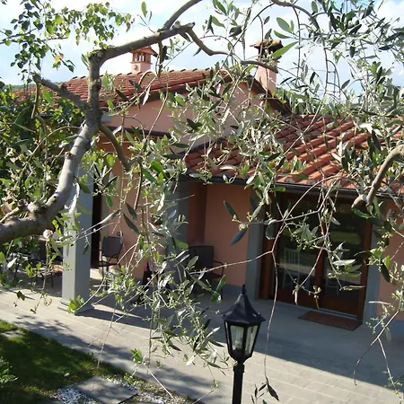 Belvilla By Oyo Paneolio Tatil Evi Pistoia